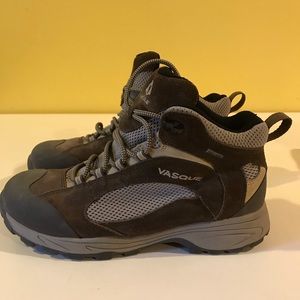Vasque Women’s Hiking Boots 🥾